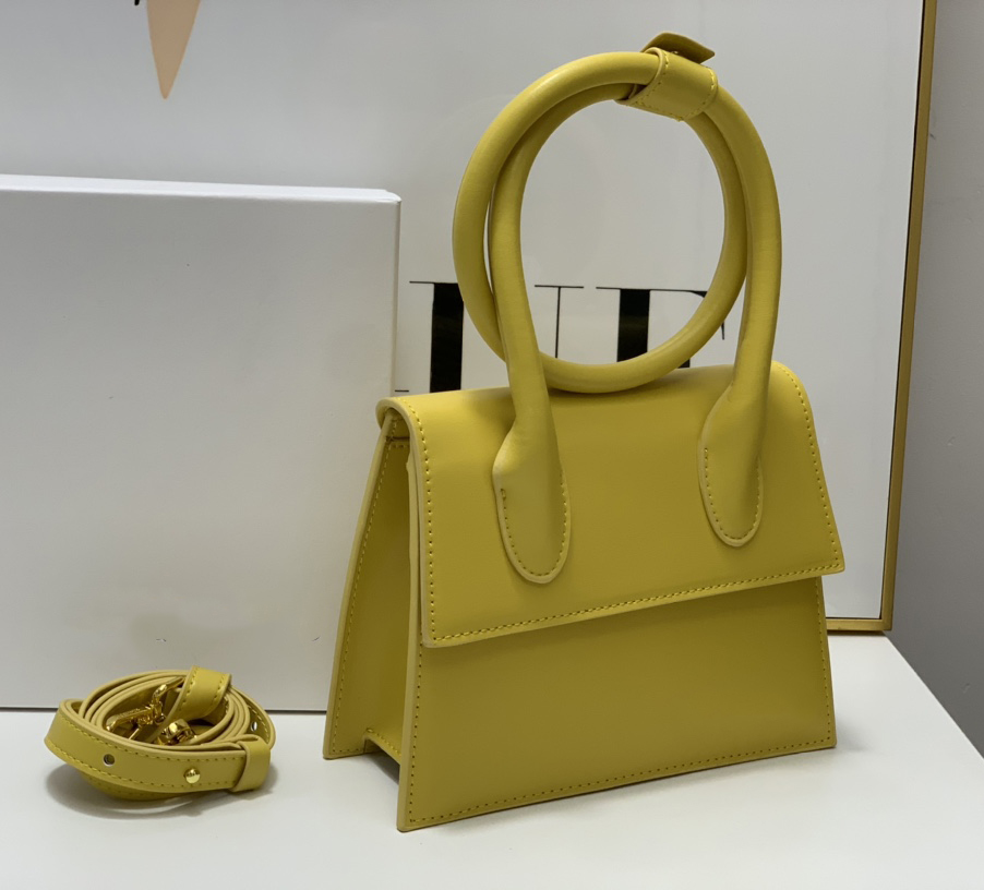 Women Fashion Designer Tote Bag Plush Tote Bags Famous fashion Practical Large Capacity Shoulder Handbag Women Great Coin Purse Crossbody Casual Square Canvas, Cream
Women Fashion Designer Tote Bag Plush Tote Bags Famous fashion Practical Large Capacity Shoulder Handbag Women Great Coin Purse Crossbody Casual Square Canvas, Cream