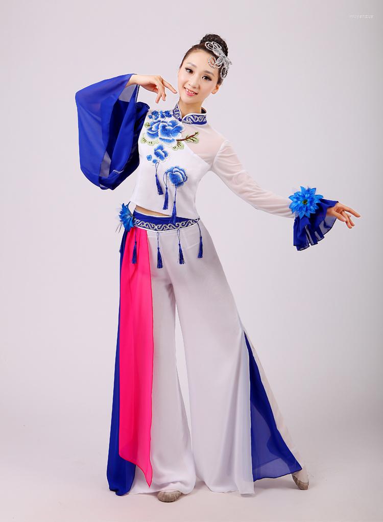 Stage Wear (0168) Chinese Folk Dance Female Embroidery Porcelain Costum Classical Sequins Yangko/fan/umbrella Clothing, Picture shown
Stage Wear (0168) Chinese Folk Dance Female Embroidery Porcelain Costum Classical Sequins Yangko/fan/umbrella Clothing, Picture shown