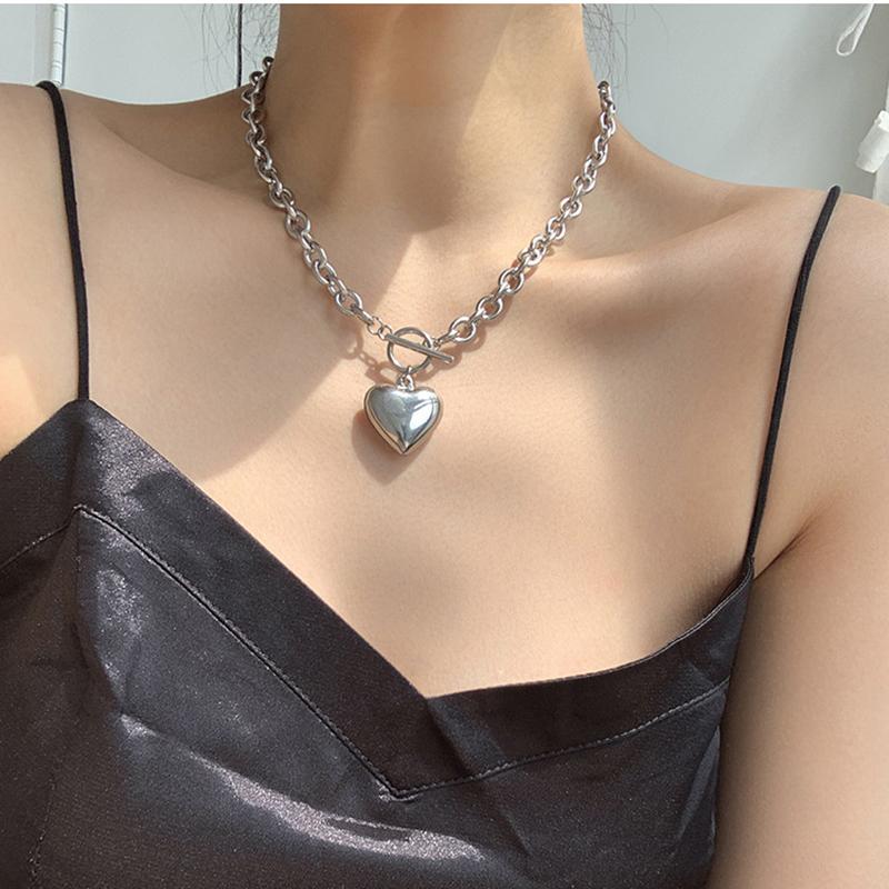Choker Vintage Silver Color Love Heart Necklace Female Clavicle Chain Fashion Hip Hop Collar Party Gift Chokers
Choker Vintage Silver Color Love Heart Necklace Female Clavicle Chain Fashion Hip Hop Collar Party Gift Chokers