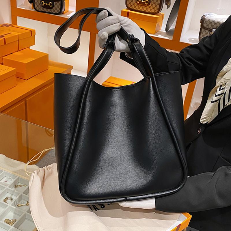 Evening Bags Black Large Shoulder Bag Female Fashion Casual Shopper Big Size Pu Leather Handbags Women's Brand Design All Match Tote
Evening Bags Black Large Shoulder Bag Female Fashion Casual Shopper Big Size Pu Leather Handbags Women's Brand Design All Match Tote