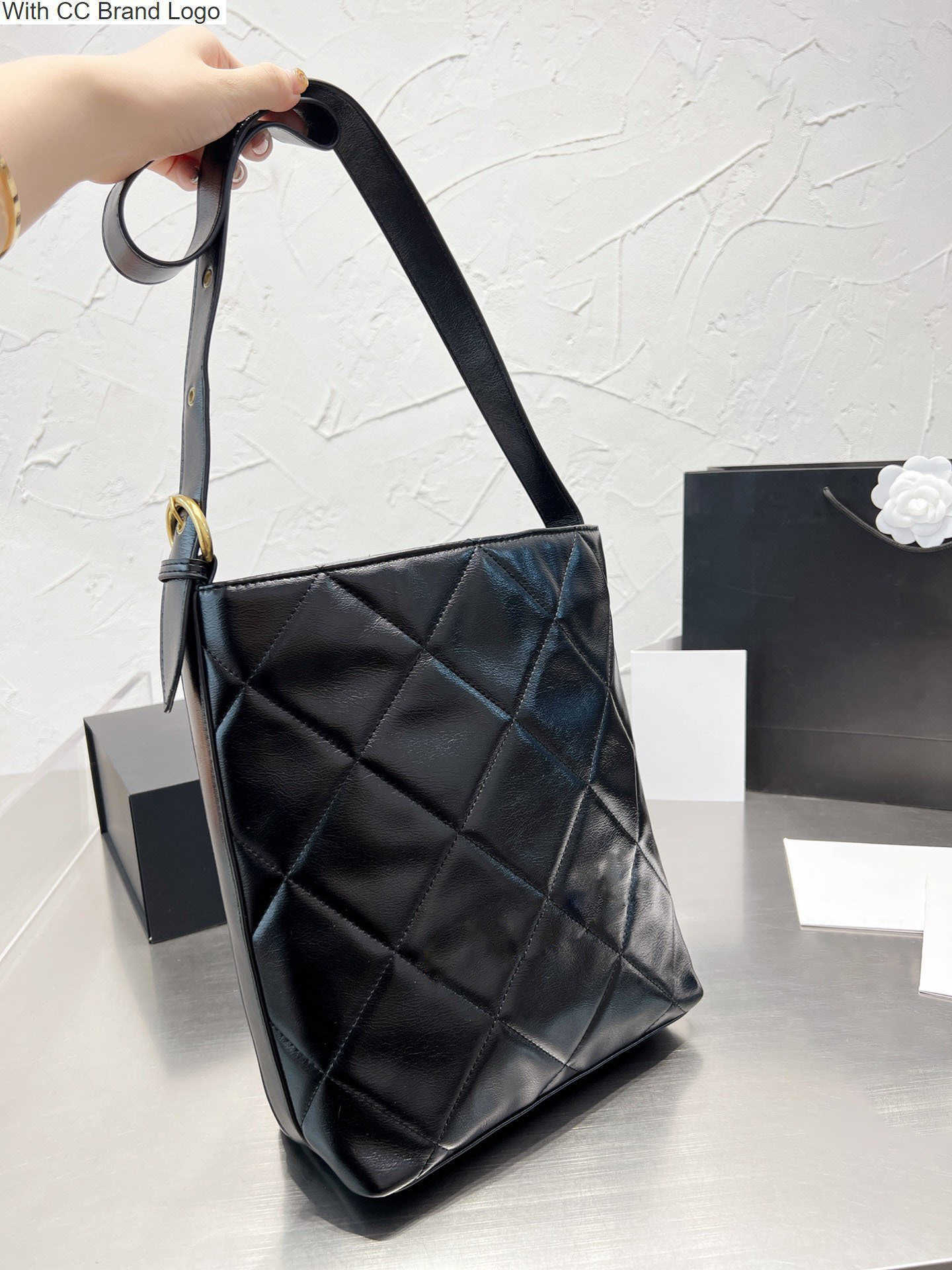 Luxury CC Cross Body New Designer Channel Bag 19 Bag Very Soft Designe custom luxury brand handbag Women's fashion bags leather gold chain crossbody sheepskin s, Blue
Luxury CC Cross Body New Designer Channel Bag 19 Bag Very Soft Designe custom luxury brand handbag Women's fashion bags leather gold chain crossbody sheepskin s, Blue