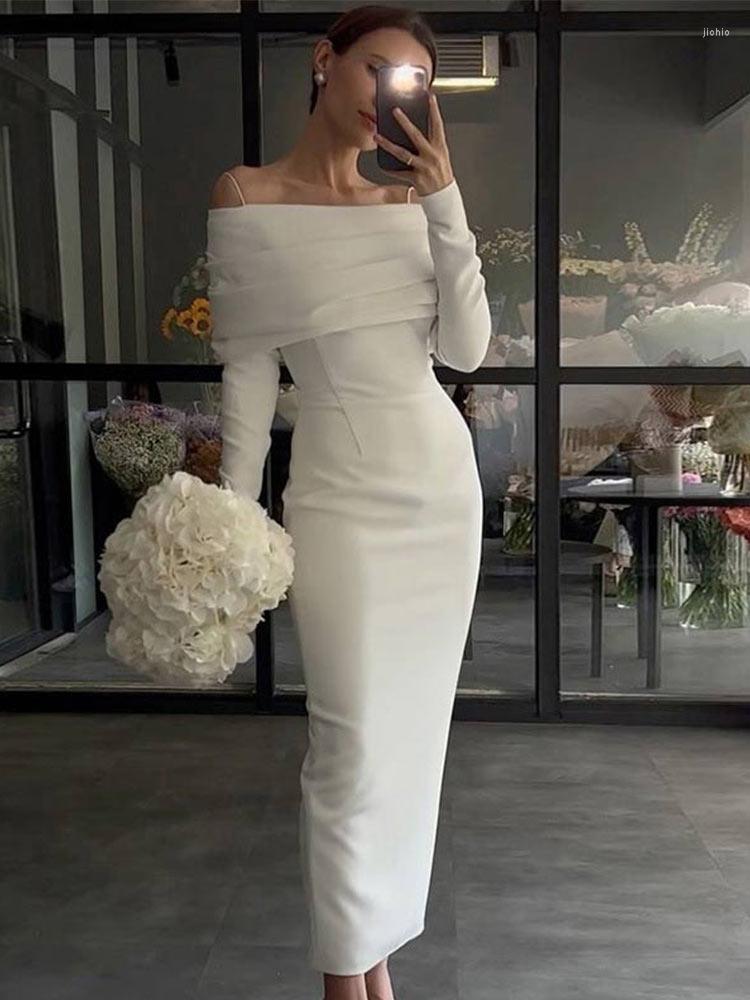 Casual Dresses White Off Shoulder Long Sleeve Dress Women Elegant Folds Slim Female Fashion French Solid Color
Casual Dresses White Off Shoulder Long Sleeve Dress Women Elegant Folds Slim Female Fashion French Solid Color