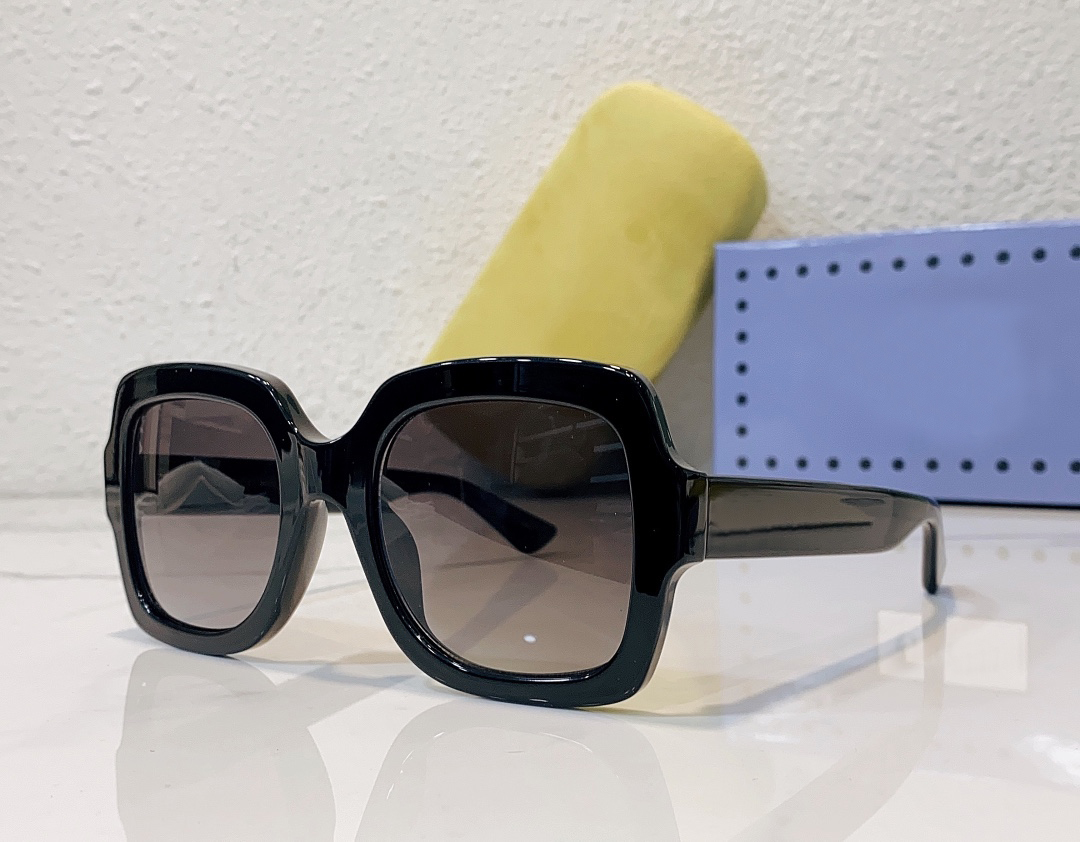 Women Square Sunglasses 1337 Black Grey Gradient Sun Glasses Designers Sunglasses Shades Occhiali da sole Glasses UV400 Eyewear with Box
Women Square Sunglasses 1337 Black Grey Gradient Sun Glasses Designers Sunglasses Shades Occhiali da sole Glasses UV400 Eyewear with Box