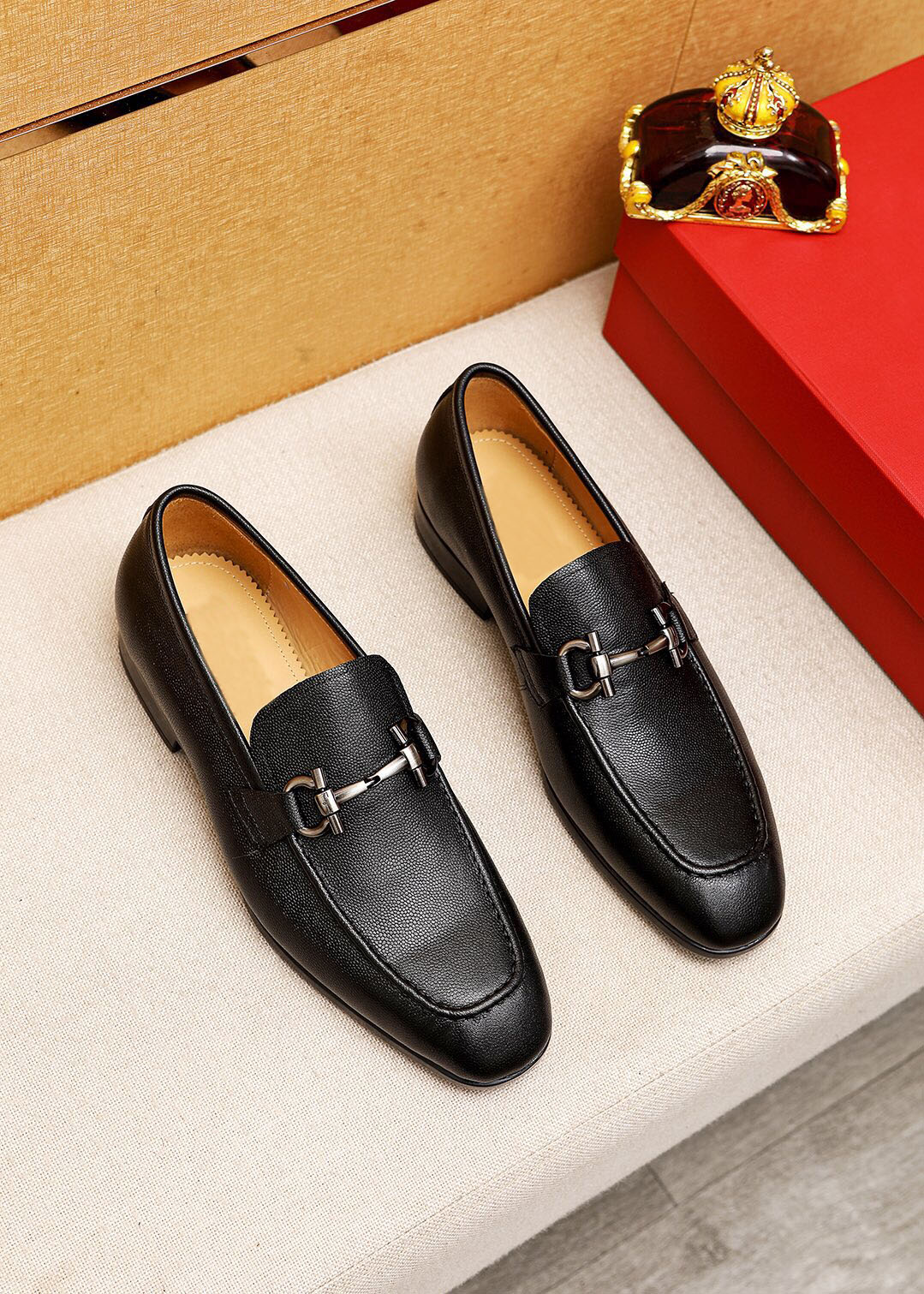 2023 Men's Classic Business Dress Shoes Fashion Elegant Formal Wedding Genuine Leather Shoes Men Brand Designer Slip On Office Oxfords Size 38-45, Black 1
2023 Men's Classic Business Dress Shoes Fashion Elegant Formal Wedding Genuine Leather Shoes Men Brand Designer Slip On Office Oxfords Size 38-45, Black 1