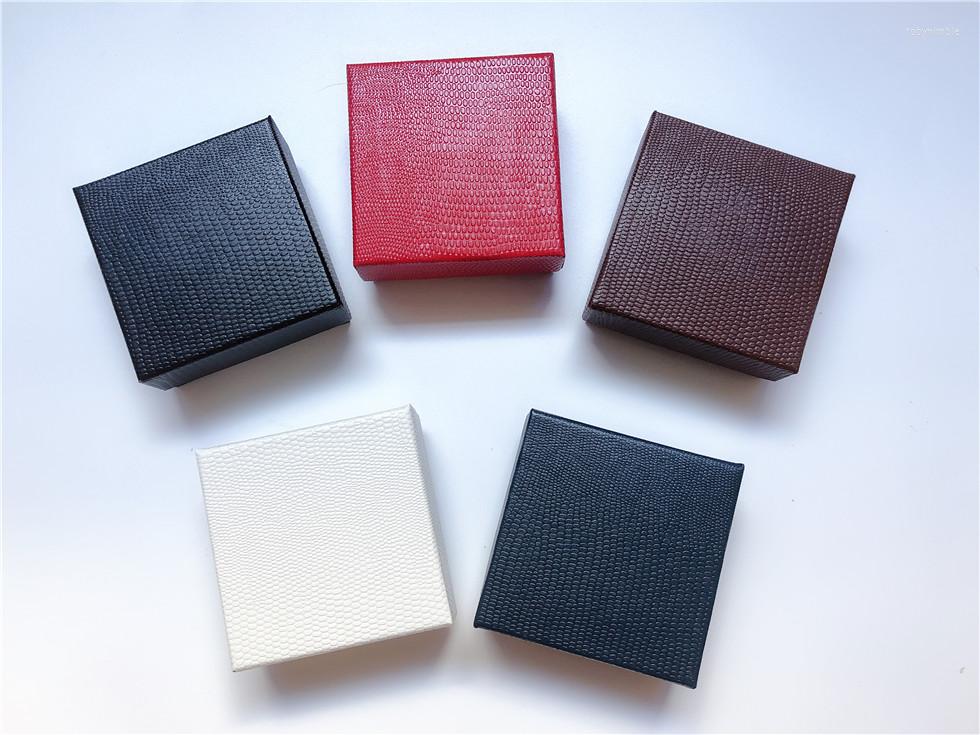 Jewelry Pouches Fashion Luxury Square Lizard Pattern Box Ring Earrings Bracelet Necklace Present Gift Case Package
Jewelry Pouches Fashion Luxury Square Lizard Pattern Box Ring Earrings Bracelet Necklace Present Gift Case Package