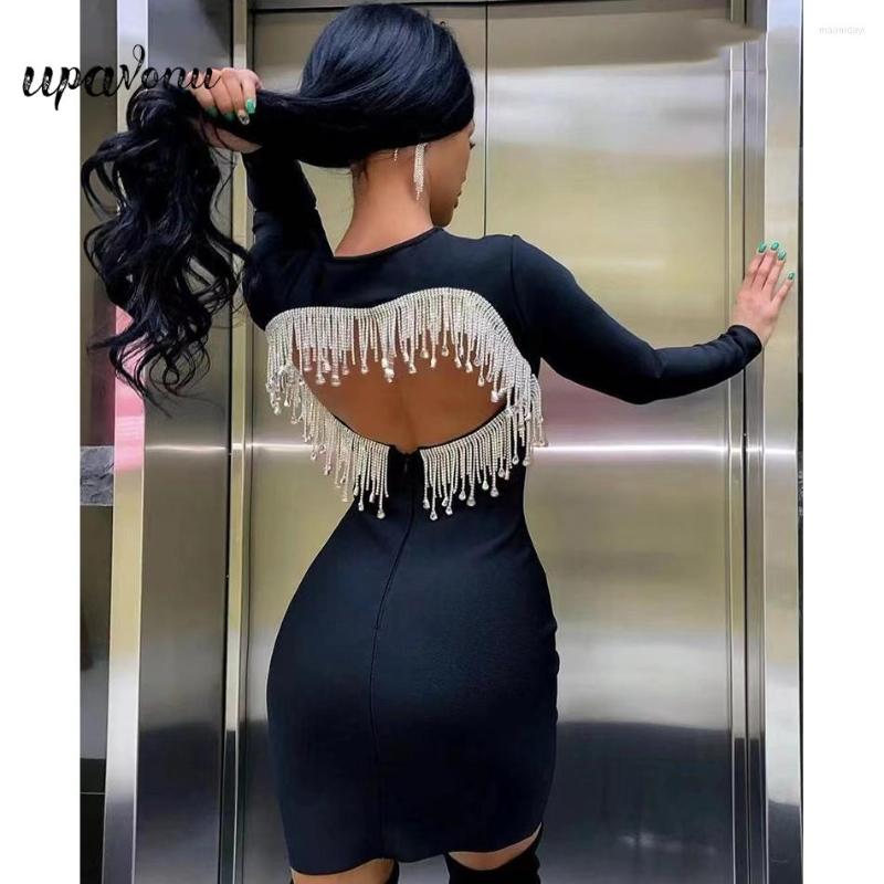 Casual Dresses High Quality Black Sexy Fashion Love Heart Halter Diamond Tassel Rayon Bandage Dress Evening Party Mini
Casual Dresses High Quality Black Sexy Fashion Love Heart Halter Diamond Tassel Rayon Bandage Dress Evening Party Mini