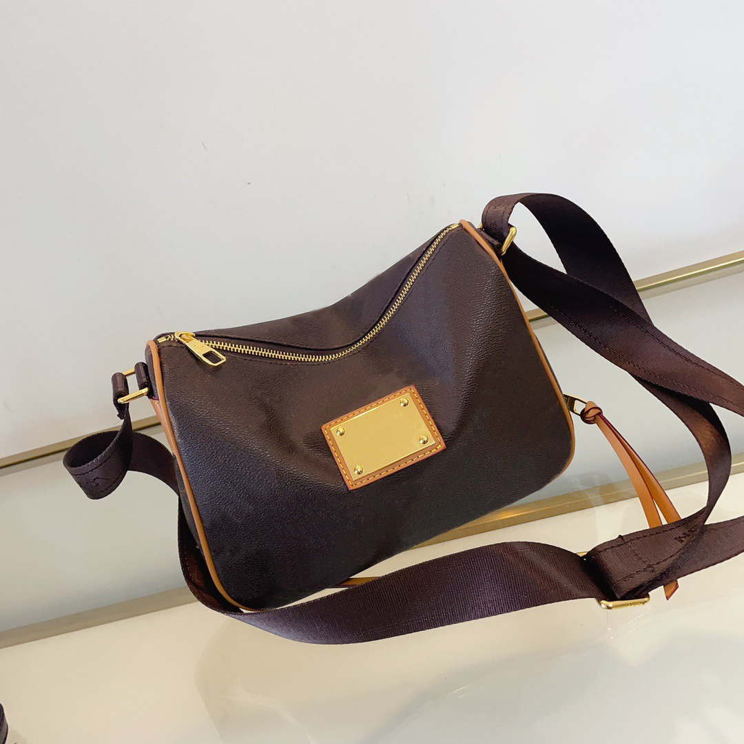 Designer Handbag Shoulder Chain Bag Clutch Flap Totes Bags Wallet Check Velour Thread Purse Double Letters Solid Hasp Waist Square Stripes Women Luxury Handbags, Ll
Designer Handbag Shoulder Chain Bag Clutch Flap Totes Bags Wallet Check Velour Thread Purse Double Letters Solid Hasp Waist Square Stripes Women Luxury Handbags, Ll