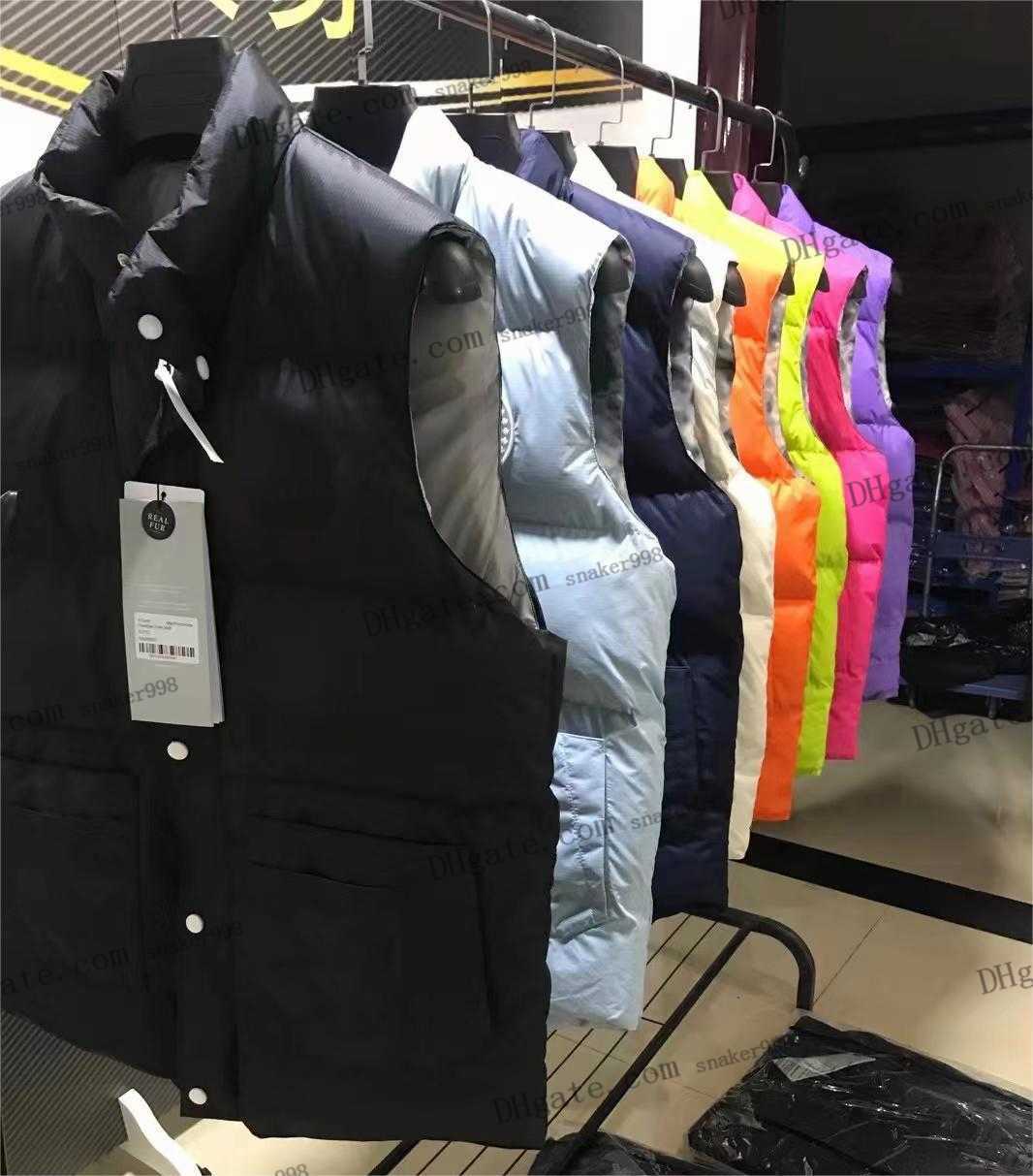 2023 Fashion Men Vests Down Freestyle the Icon Mans Women Canadian Parkas Northern Lights Winter Thick Warm Vest Outerwear Glacial Haze Mens, Extra not product
2023 Fashion Men Vests Down Freestyle the Icon Mans Women Canadian Parkas Northern Lights Winter Thick Warm Vest Outerwear Glacial Haze Mens, Extra not product
