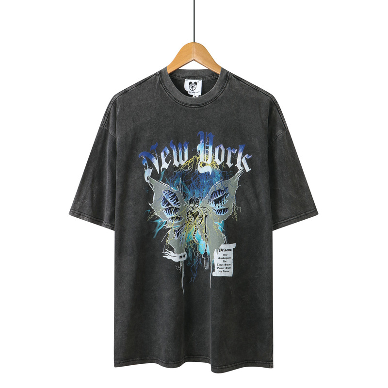 Men's T-Shirts Wash water to make old butterfly skeleton loose short sleeve Vintage high street casual T-shirt
Men's T-Shirts Wash water to make old butterfly skeleton loose short sleeve Vintage high street casual T-shirt
