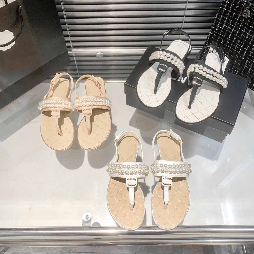France slides Paris pearl sandals catwalk design ladies summer flat-heeled sandals square toe stiletto Luxury designer sandal fashion party slide, C-1
France slides Paris pearl sandals catwalk design ladies summer flat-heeled sandals square toe stiletto Luxury designer sandal fashion party slide, C-1