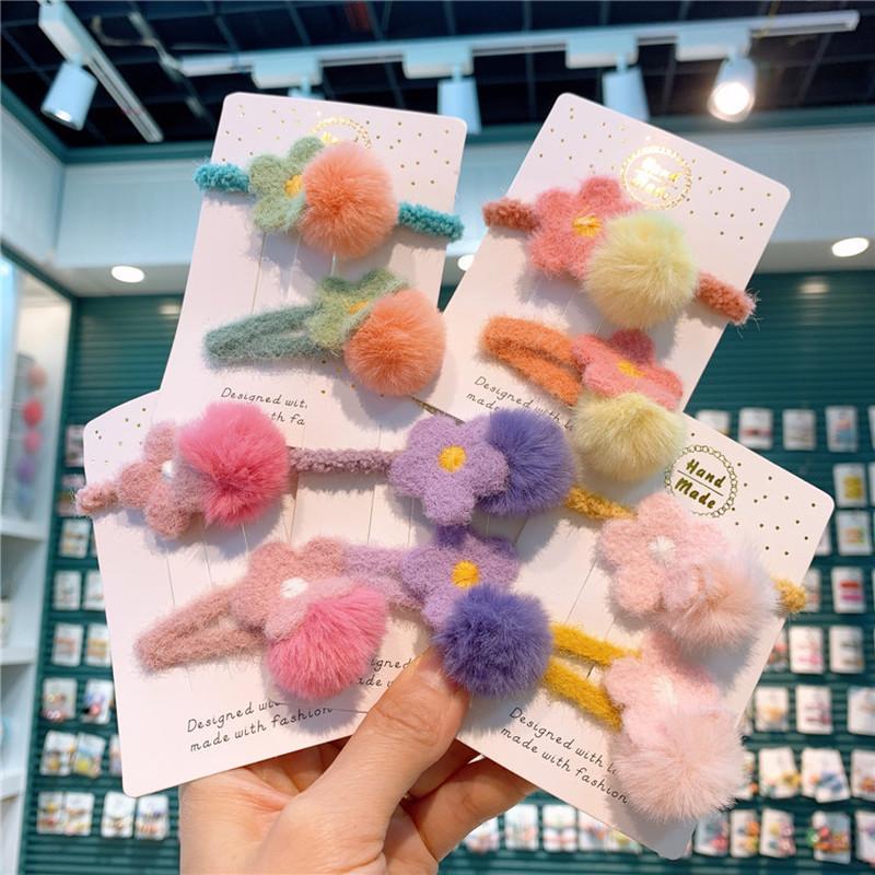 Hair Accessories Korea Sweet Temperament Girl Hairpin Plush Ball Flowers Color Cute Clip For Children's Fashion
Hair Accessories Korea Sweet Temperament Girl Hairpin Plush Ball Flowers Color Cute Clip For Children's Fashion