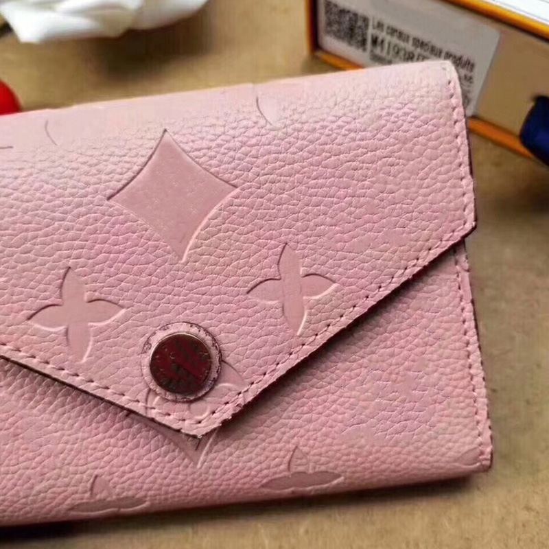 M41938 Designer Bag Fashion design sense wallet Leather fashionCard pack Simple and convenient wallet A unisex purse, Red
M41938 Designer Bag Fashion design sense wallet Leather fashionCard pack Simple and convenient wallet A unisex purse, Red