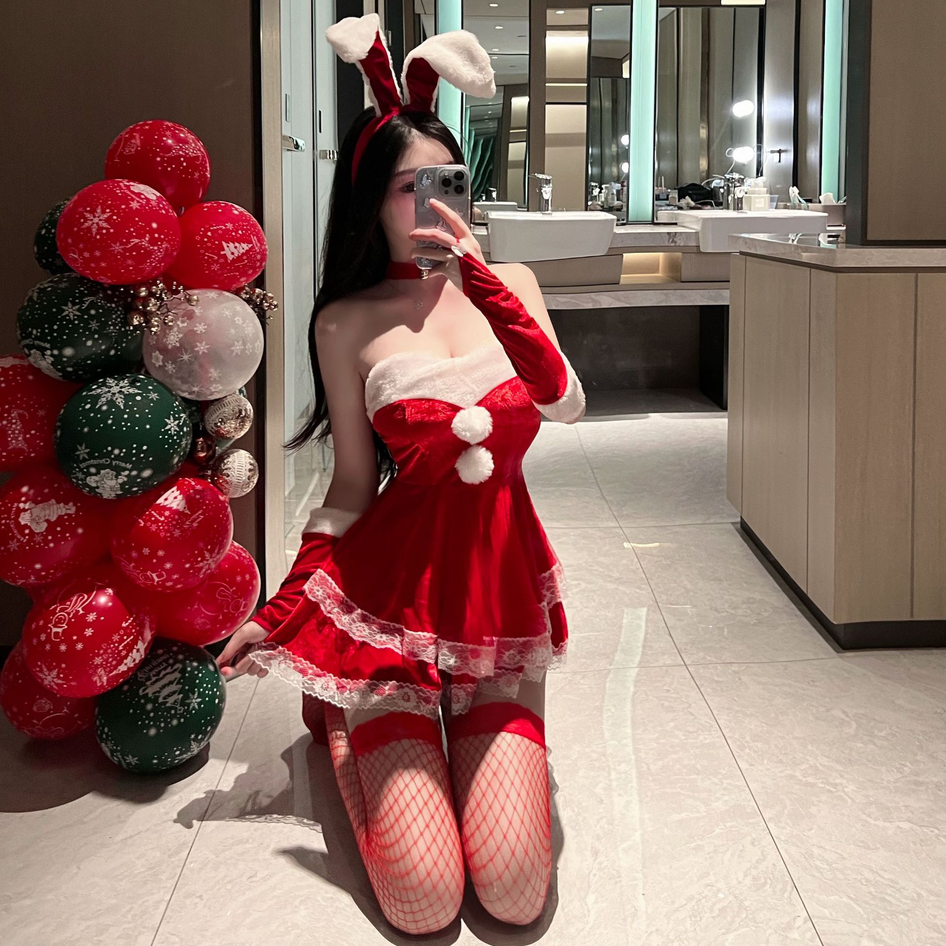 

Women Sexy Costumes Christmas Velvet strapless dress cute bunny Christmas suit Lady Santa Claus Cosplay Costume Maid Bunny Uniform Lolita Bunny Girl Fancy Dress, Red
