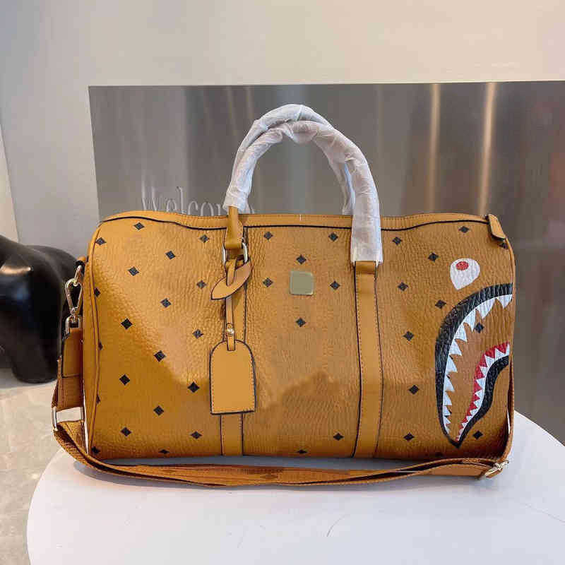 fashion bags Duffle Bags Gym Luggage travel bags shark Handbag High Capacity Leather Luxury Crossbody handBags Unisex Sports fitness Bags 220831, Brown
fashion bags Duffle Bags Gym Luggage travel bags shark Handbag High Capacity Leather Luxury Crossbody handBags Unisex Sports fitness Bags 220831, Brown