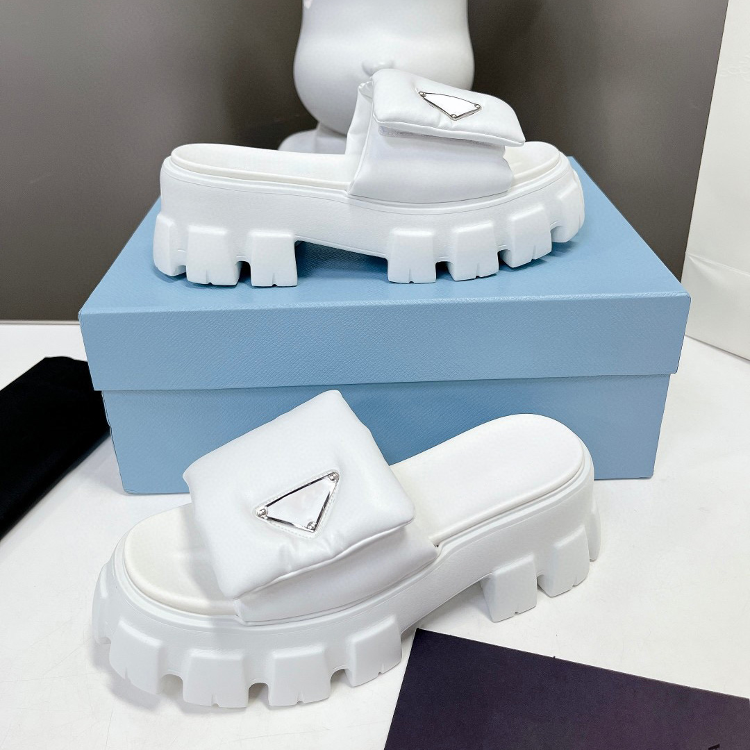 Soft padded Plaque nappa leather slide slippers Platform Sandals shoes slip-on triangle logo flats sandal women luxury designer slides slipper factory footwear, White
Soft padded Plaque nappa leather slide slippers Platform Sandals shoes slip-on triangle logo flats sandal women luxury designer slides slipper factory footwear, White