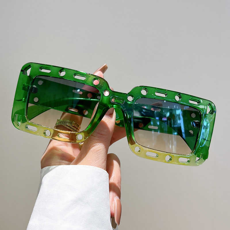 Sunglasses KAMMPT Square Hollowed Rim Men Women Sunglasses Fashion Oversized Gradient Candy Color Shades Trendy Brand Design UV400 Eyewear G230225
Sunglasses KAMMPT Square Hollowed Rim Men Women Sunglasses Fashion Oversized Gradient Candy Color Shades Trendy Brand Design UV400 Eyewear G230225
