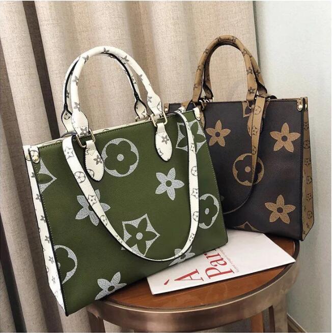 Luxurys Designers Handbag Onthego MM Women Bags Messenger Tote Louiseitys Handbags viutonity Ladies Shoulder Bag Leather Diamond Cross Body Female Purse on The Go, Blue big flower
Luxurys Designers Handbag Onthego MM Women Bags Messenger Tote Louiseitys Handbags viutonity Ladies Shoulder Bag Leather Diamond Cross Body Female Purse on The Go, Blue big flower