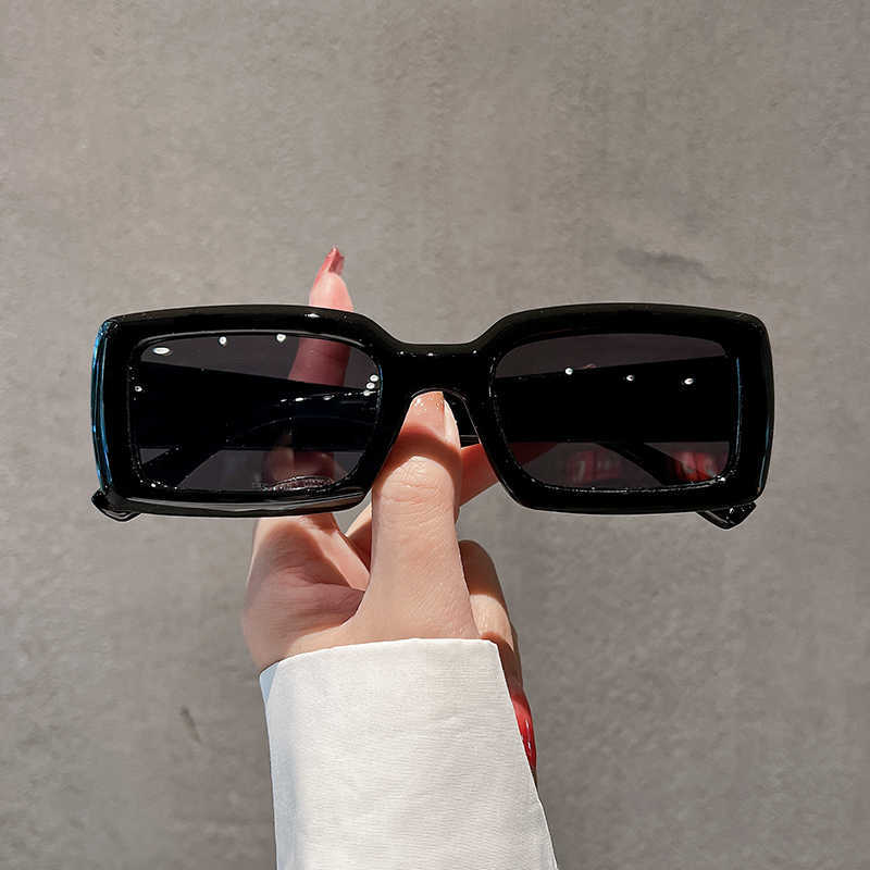 Sunglasses KAMMPT Retro Rectangle Sunglasses Women Fashion Square Gradient Candy Color Shades Sun Glasses Brand Design UV400 Female Eyewear G230225
Sunglasses KAMMPT Retro Rectangle Sunglasses Women Fashion Square Gradient Candy Color Shades Sun Glasses Brand Design UV400 Female Eyewear G230225