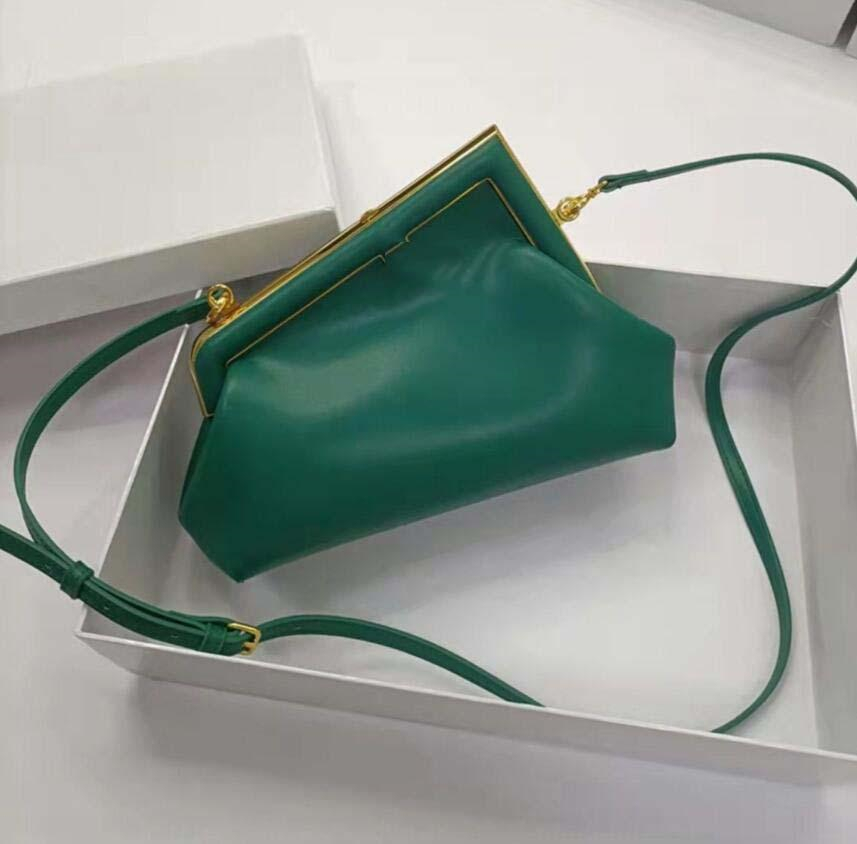 Bags Shoulder Designer Baguette Womens Claic Chain Bag Wallet gold Metal Hardware Cross body Dumplings Turn Lock Card wallet Men's Mini totes{category}, 14
Bags Shoulder Designer Baguette Womens Claic Chain Bag Wallet gold Metal Hardware Cross body Dumplings Turn Lock Card wallet Men's Mini totes{category}, 14