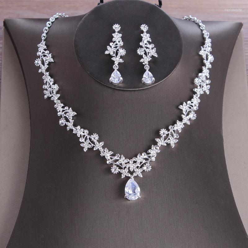 Pendant Necklaces Fashion Zircons Luxury Chunky Full Cubic Zirconia Paved Dinner Party Bridal Wedding Choker Big Necklace Jewelry Sets For
Pendant Necklaces Fashion Zircons Luxury Chunky Full Cubic Zirconia Paved Dinner Party Bridal Wedding Choker Big Necklace Jewelry Sets For