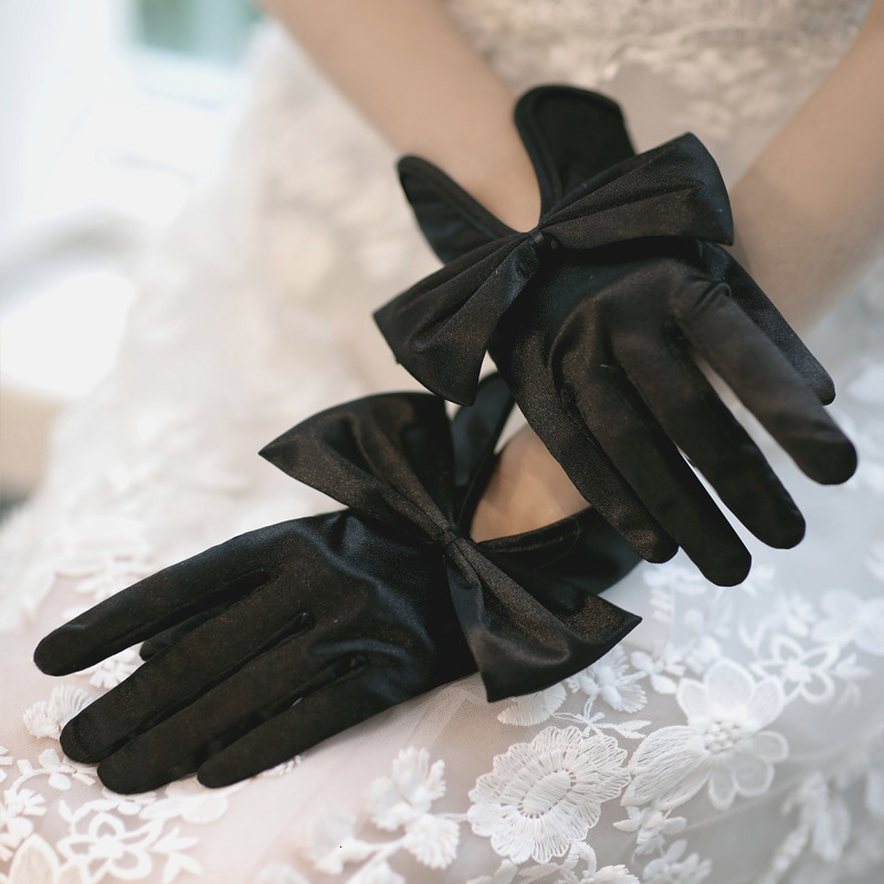 Five Fingers Gloves 5pc Lot sweat white black ivory finger fashion bridal wedding gloves dancing party women performance 230225
Five Fingers Gloves 5pc Lot sweat white black ivory finger fashion bridal wedding gloves dancing party women performance 230225