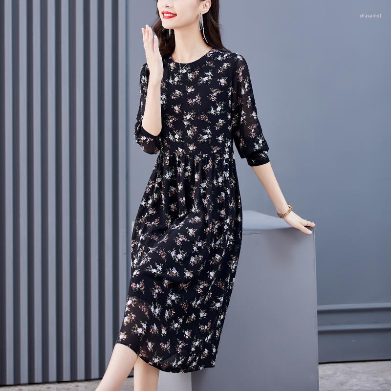 Casual Dresses Women's Chiffon 2023 Spring Fashion Temperament Printed Round Neck Long-sleeved Waist Pleated Over-the-knee Long Dress, Sky blue
Casual Dresses Women's Chiffon 2023 Spring Fashion Temperament Printed Round Neck Long-sleeved Waist Pleated Over-the-knee Long Dress, Sky blue
