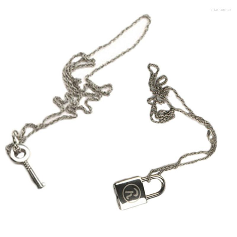 Pendant Necklaces Wholesale 5 Sets NANA Oosaki Honjo Ren Couple Necklace Japanese Anime Zinc Alloy Neck Accessories For Lovers' Jewelry
Pendant Necklaces Wholesale 5 Sets NANA Oosaki Honjo Ren Couple Necklace Japanese Anime Zinc Alloy Neck Accessories For Lovers' Jewelry