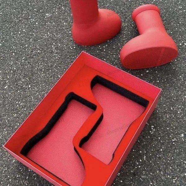 Big Size MSCHF Big Red Boot Men Women Children Girl Rain Boots Baby Designers Thick Bottom Non-Slip Booties Rubber Platform Bootie Fashi UDP
Big Size MSCHF Big Red Boot Men Women Children Girl Rain Boots Baby Designers Thick Bottom Non-Slip Booties Rubber Platform Bootie Fashi UDP