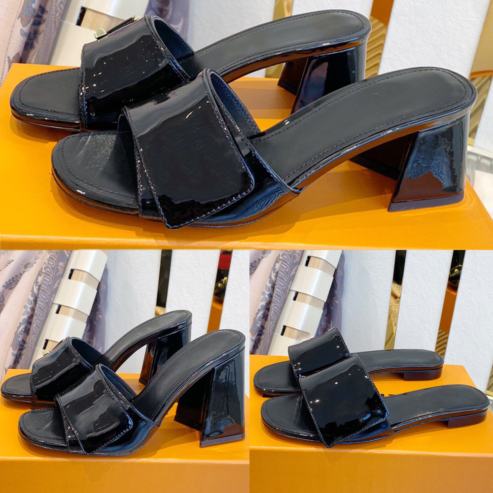 New womens designer open heeled high heels sandals slippers bright patent leather modern Sandals with signature logo on upper high quality sandal With original box, 23 flat shoes
New womens designer open heeled high heels sandals slippers bright patent leather modern Sandals with signature logo on upper high quality sandal With original box, 23 flat shoes