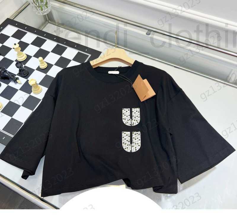 Women' T-Shirt Designer Black T-shirt Luxury Brand Printed Round Neck Pullover Short Sleeves Simple Casual Loose Sexy Tops For Women 9I55
Women' T-Shirt Designer Black T-shirt Luxury Brand Printed Round Neck Pullover Short Sleeves Simple Casual Loose Sexy Tops For Women 9I55