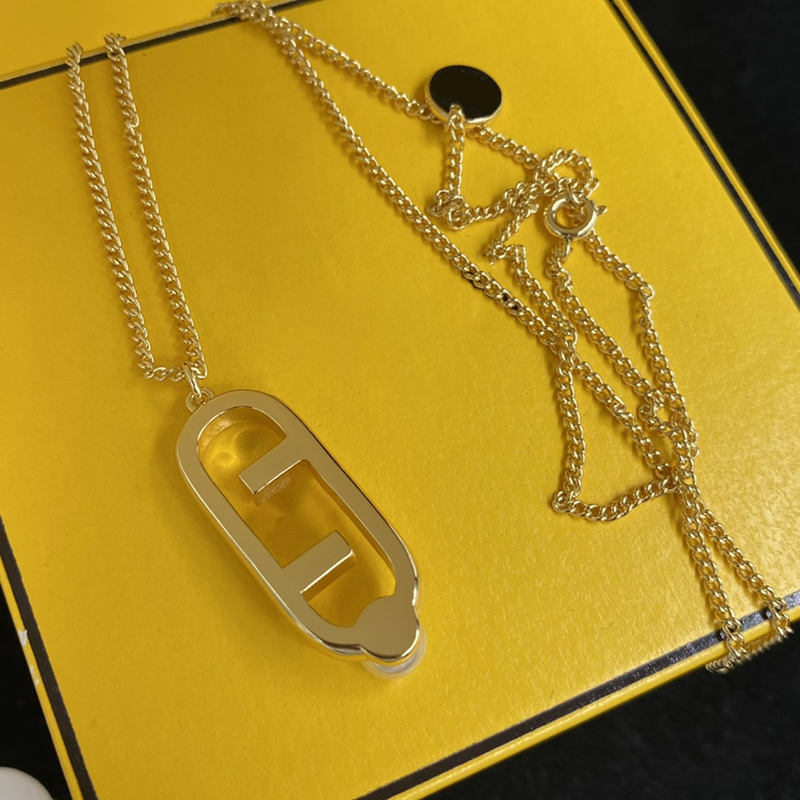 Luxury Womens Pearl Necklace Designer Mens Jewelry Ladies Classic Chain Pendant Necklace Fashion Golden Letter F Chains Necklaces 2302274BF
Luxury Womens Pearl Necklace Designer Mens Jewelry Ladies Classic Chain Pendant Necklace Fashion Golden Letter F Chains Necklaces 2302274BF