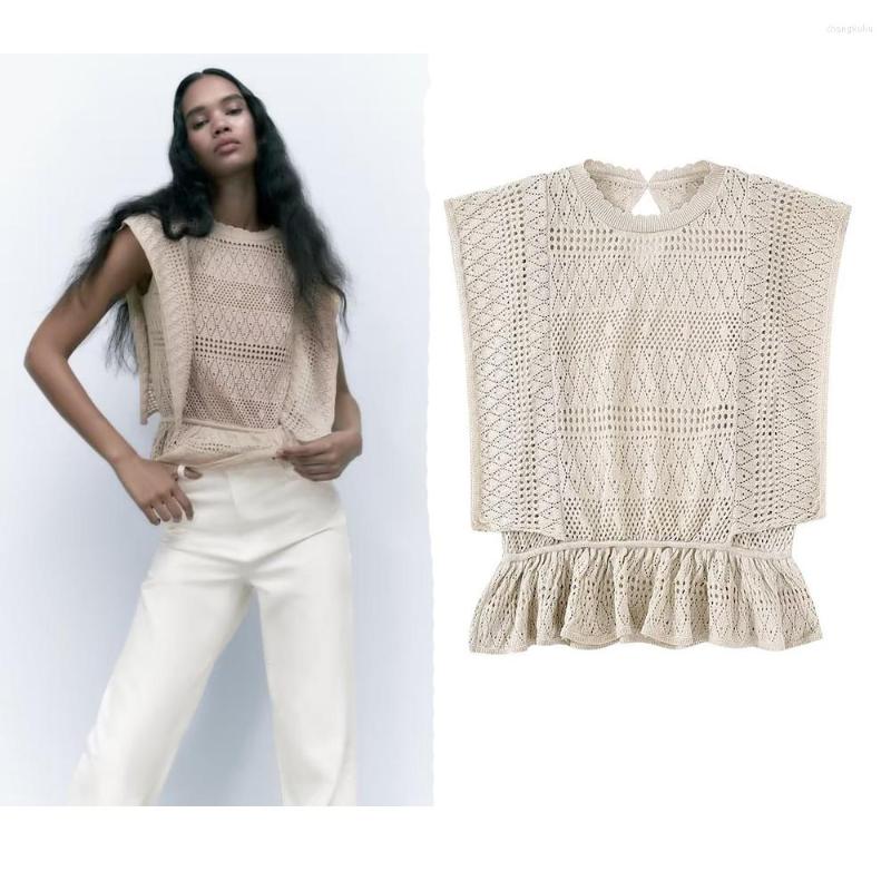 Women' T Shirts Hollow Out Knitted O-neck T-shirt Women Casual Loose Tops Sexy Vintage Ruffle Summer Sleeveless Tees Female Streetwear, Picture shown
Women' T Shirts Hollow Out Knitted O-neck T-shirt Women Casual Loose Tops Sexy Vintage Ruffle Summer Sleeveless Tees Female Streetwear, Picture shown