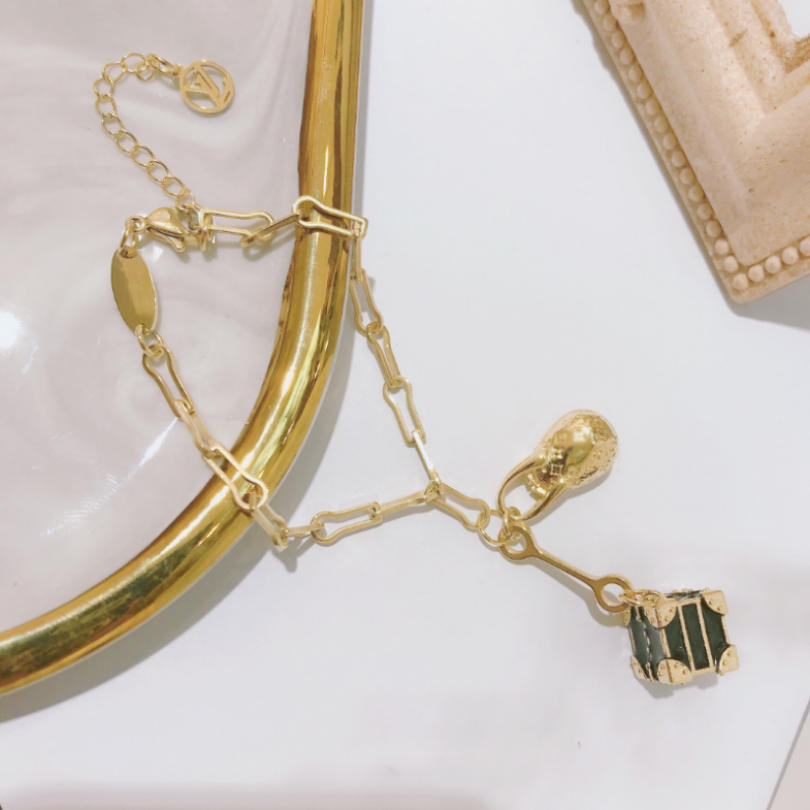 Designer Brand Gold Link Chain Bracelet Luxury Women Bangles Brand L Bracelets Necklace for Women Men Gift Love Accessories Wholesale
Designer Brand Gold Link Chain Bracelet Luxury Women Bangles Brand L Bracelets Necklace for Women Men Gift Love Accessories Wholesale