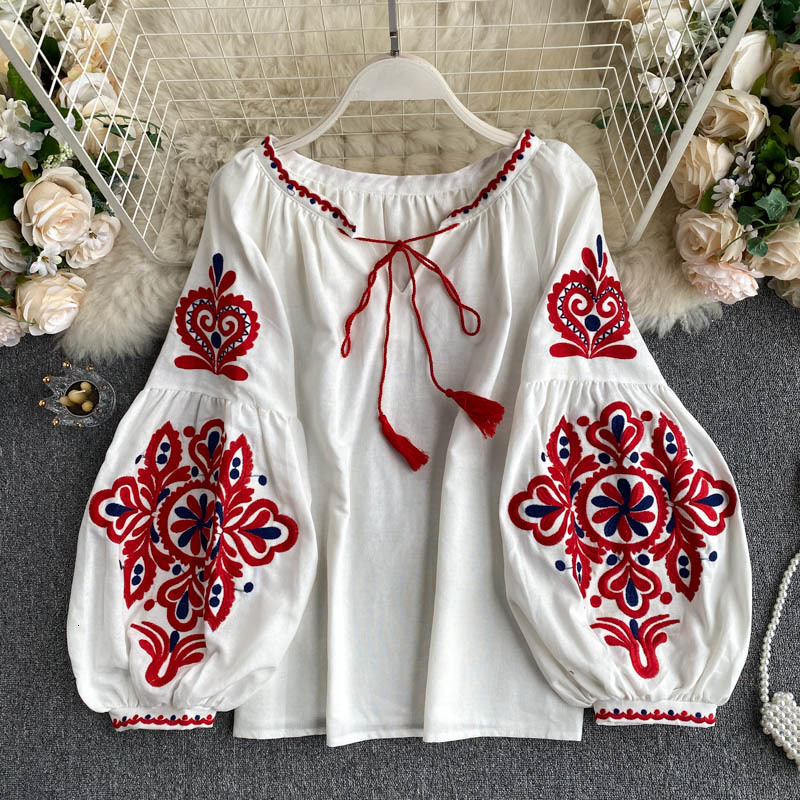 Women's Blouses Shirts Retro Blouse National Style Embroidered Lace-Up Tassel V-Neck Lantern Sleeve Tops Loose All-Match Female Blusa GK536 230227, White
Women's Blouses Shirts Retro Blouse National Style Embroidered Lace-Up Tassel V-Neck Lantern Sleeve Tops Loose All-Match Female Blusa GK536 230227, White