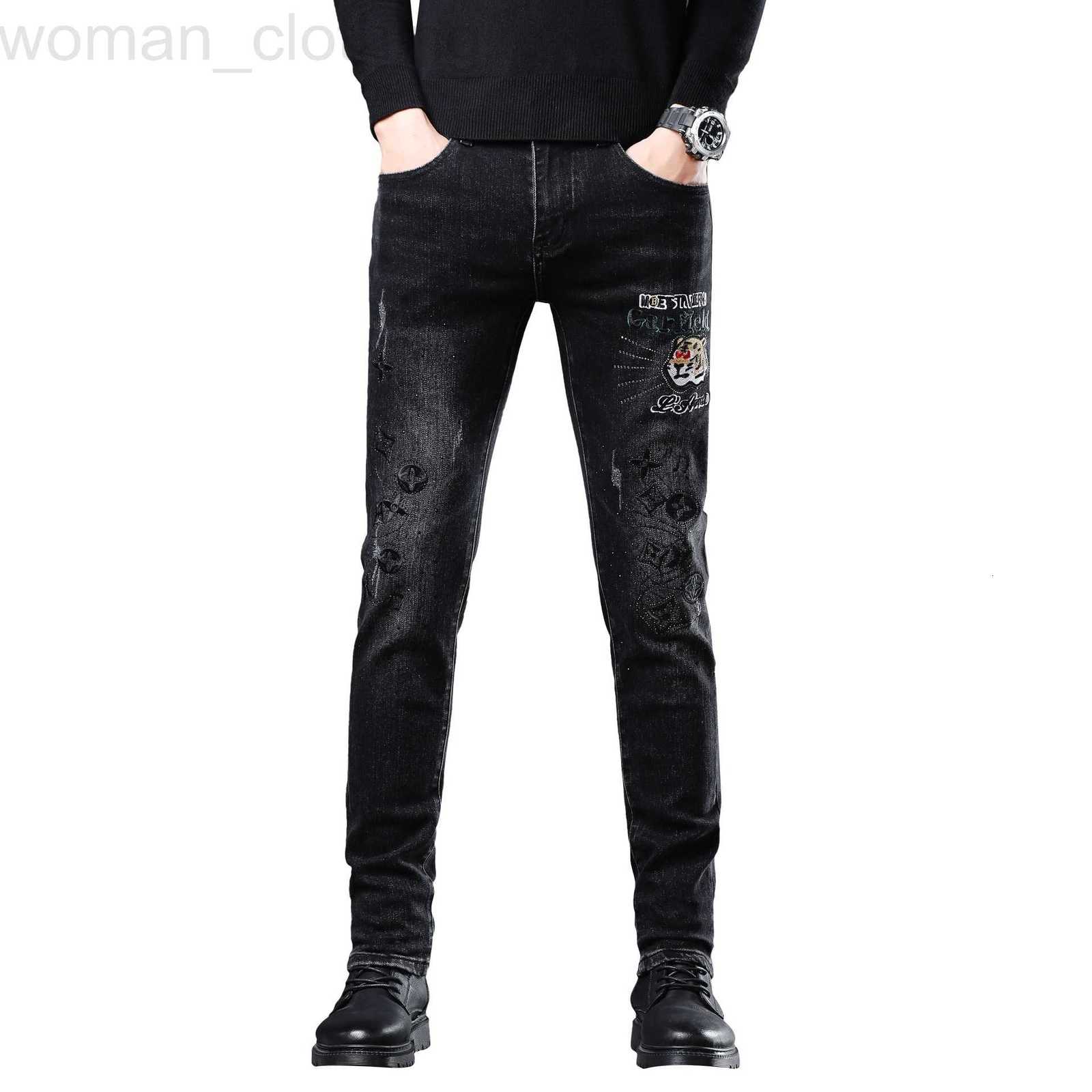Men's Jeans Designer European fashion brand embroidery hot diamond black jeans men's autumn and winter new slim straight stretch casual pant AIQY, Black odn a612
Men's Jeans Designer European fashion brand embroidery hot diamond black jeans men's autumn and winter new slim straight stretch casual pant AIQY, Black odn a612