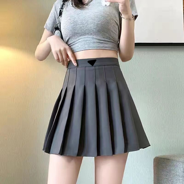 Women Skirts Designers Shorts Pleated Skirt Casual Dresses High Waist Slim Short Skirts Outwear Spring Autumn Luxury Dress, Black
Women Skirts Designers Shorts Pleated Skirt Casual Dresses High Waist Slim Short Skirts Outwear Spring Autumn Luxury Dress, Black