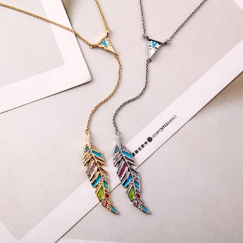 Chains Celebrity Necklace Trendy Cold Korean Style Clavicle Chain Simple Personality Feather Pendant Short Temperamental WomenChains
Chains Celebrity Necklace Trendy Cold Korean Style Clavicle Chain Simple Personality Feather Pendant Short Temperamental WomenChains