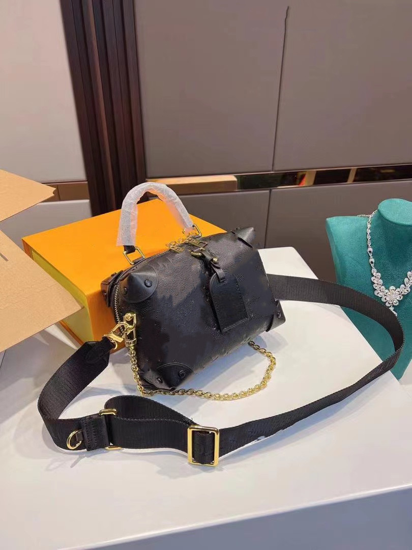 Trendy brand lady messenger bag high quality luxury handbag western style woman designer wallet price discount factory direct sales, Black
Trendy brand lady messenger bag high quality luxury handbag western style woman designer wallet price discount factory direct sales, Black