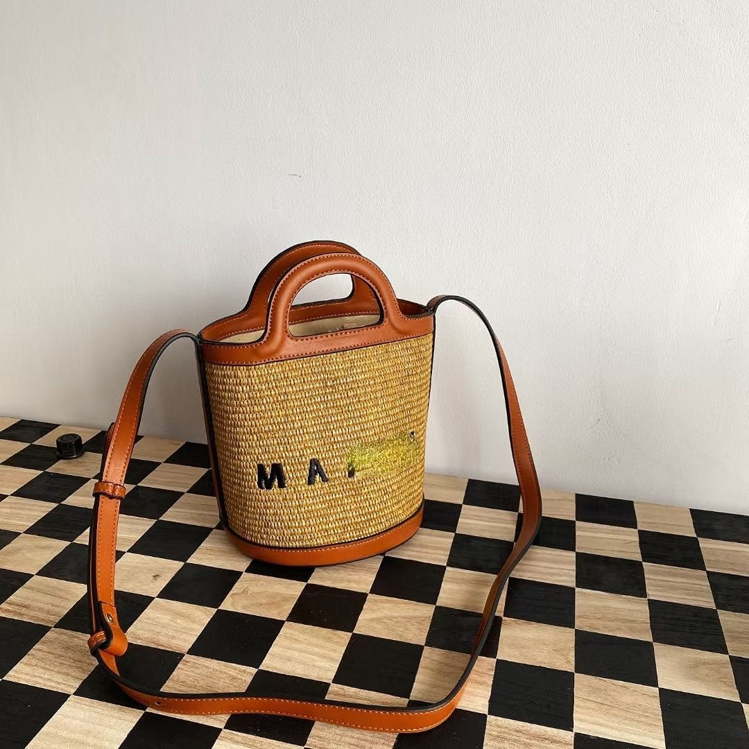 Spliced Straw Woven Weaver Bag Evening Bags 2023 New Summer Single Shoulder Cross-body Portable Vegetable Basket Bag Beach Straw Woven Bag, Aspic
Spliced Straw Woven Weaver Bag Evening Bags 2023 New Summer Single Shoulder Cross-body Portable Vegetable Basket Bag Beach Straw Woven Bag, Aspic