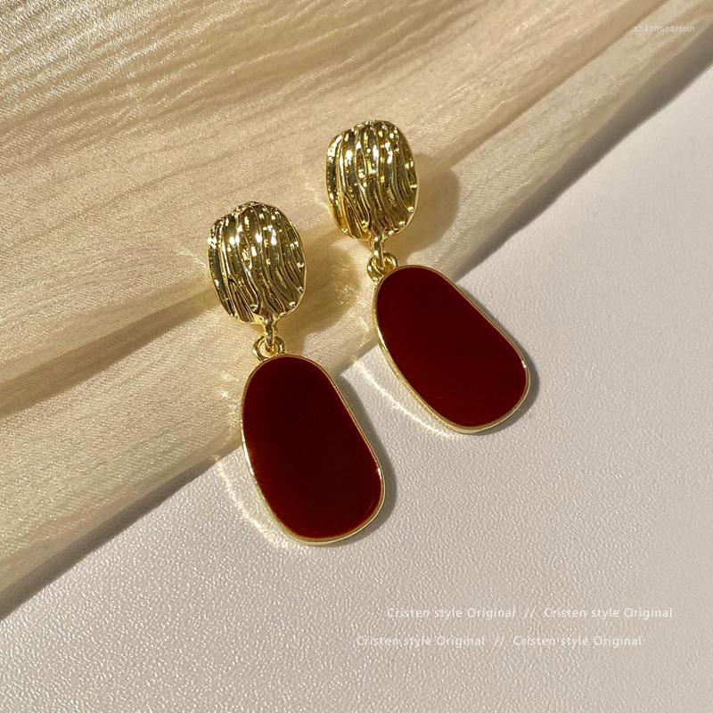 Backs Earrings Retro Statement Wine Red Geometric Clip On No Piercing Women Temperament Simple Enamle Oval Shaped Ear Clips
Backs Earrings Retro Statement Wine Red Geometric Clip On No Piercing Women Temperament Simple Enamle Oval Shaped Ear Clips