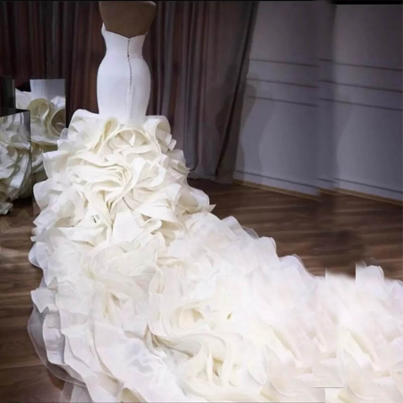 Plus Size Simple Mermaid Wedding Dress With Long Cascading Ruffles Train Organza Tiers Strapless Wedding Dresses Mermaid Pleats Bridal Dress, White
Plus Size Simple Mermaid Wedding Dress With Long Cascading Ruffles Train Organza Tiers Strapless Wedding Dresses Mermaid Pleats Bridal Dress, White