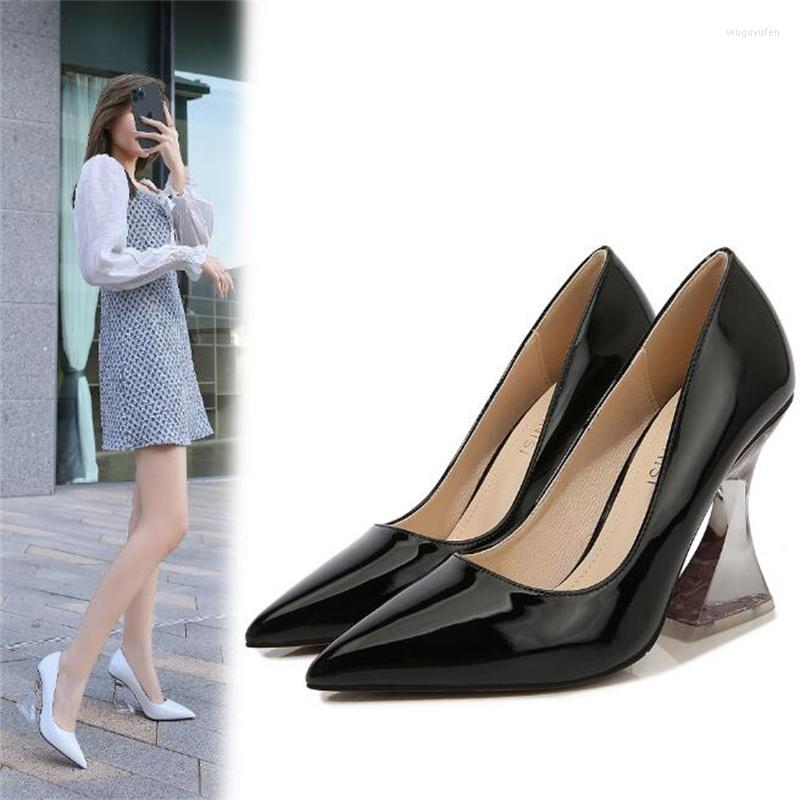 Dress Shoes Sexy 10cm Transparent Crystal High Heels Red Large Size Women's Pointed Toe Artificial Leather Banquet, Black
Dress Shoes Sexy 10cm Transparent Crystal High Heels Red Large Size Women's Pointed Toe Artificial Leather Banquet, Black