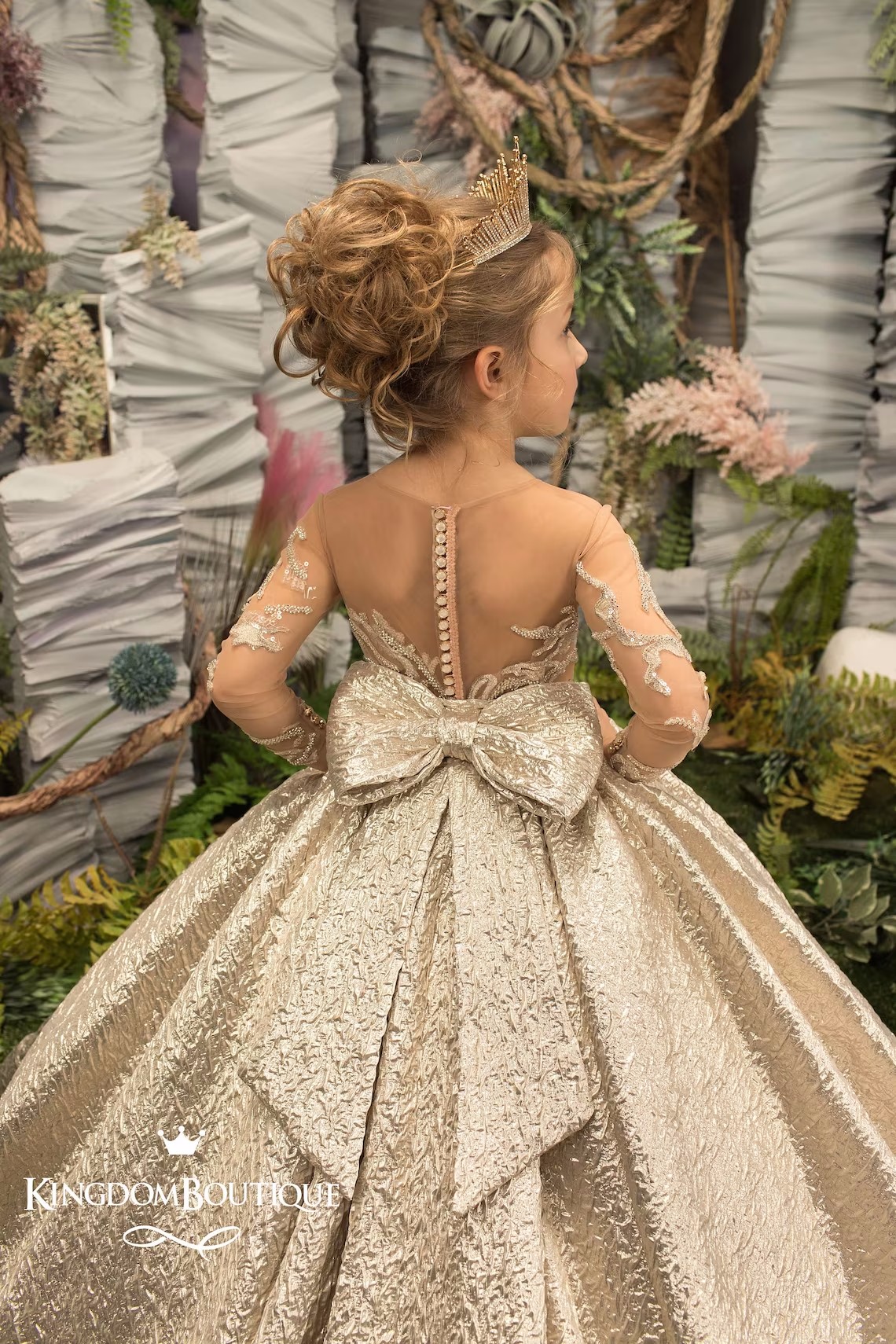 Gold Flower Girl Princess Illusion Long Sleeve Girls Pageant Dress With Bow Buttons Luxurious Birthday Wedding Party Kids Bridesmaid Gowns Bc15260 B03