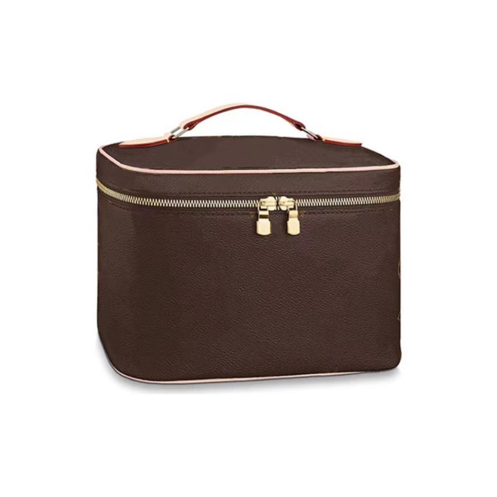 Luxury-Lady Cosmetic Bags Fashion Women Makeup Bag Designers Handbag Travel Pouch Ladies Purses High Quality Organizador Toiletry Cases, Brown
Luxury-Lady Cosmetic Bags Fashion Women Makeup Bag Designers Handbag Travel Pouch Ladies Purses High Quality Organizador Toiletry Cases, Brown