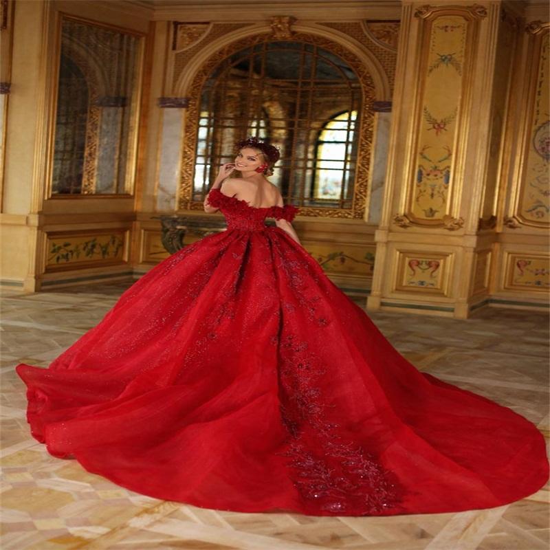 Ball Red Gown Wedding Dresses Off-shoulder Sleeveless Applique Lace Beaded Sequins Bridal Dress Sweep Train