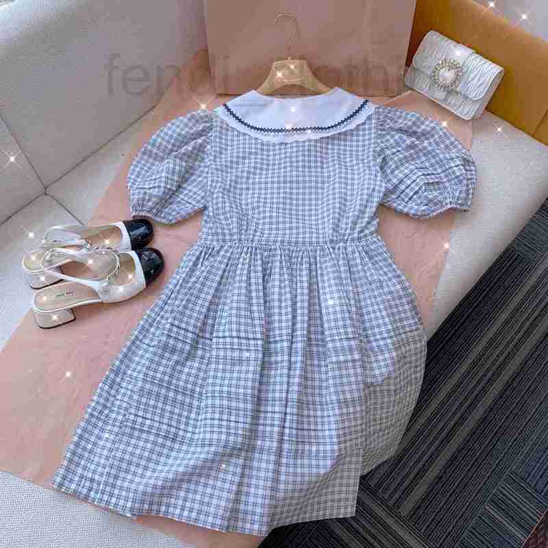 Casual Dresses designer Shenzhen Nanyou private channeidyllic air embroidery Lapel bubble sleeve small Plaid Dress 8B40, Plaid skirt
Casual Dresses designer Shenzhen Nanyou private channeidyllic air embroidery Lapel bubble sleeve small Plaid Dress 8B40, Plaid skirt