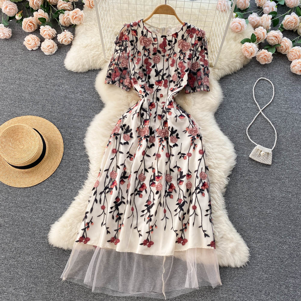 Spring and summer new ins style dress with short sleeve round neck and waist heavy work mesh stitching embroidery chic dress