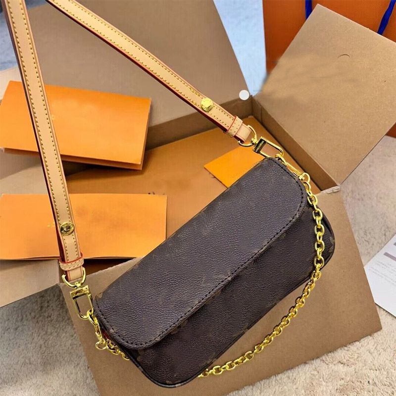 WALLET ON CHAIN IVY WOC clutch luxurys designers women messenger men bags with shoulder strap totes purse handbags crossbody undream package mahjong bag 2023
