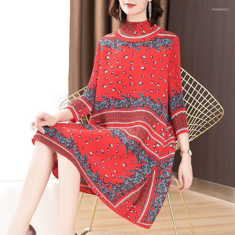 Casual Dresses High Collar Folds Long Female Dress 2023 Spring Temperament Round Neck Mother Pack Fashion Printed Sleeve Skirt, Red
Casual Dresses High Collar Folds Long Female Dress 2023 Spring Temperament Round Neck Mother Pack Fashion Printed Sleeve Skirt, Red