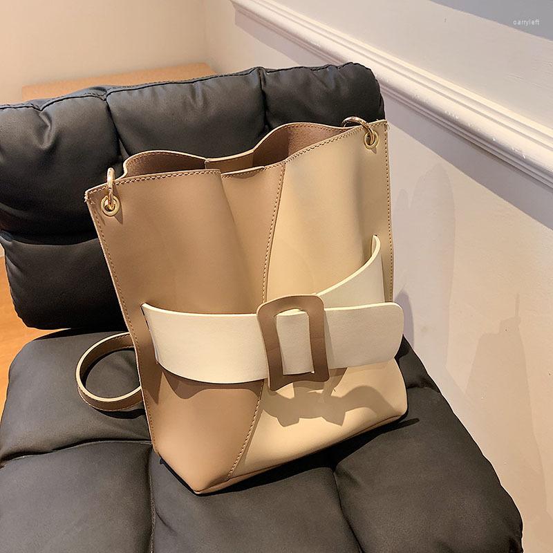 Evening Bags Patchwork Women Bucket Shoulder Bag Large Capacity PU Leather Lady Purse Adn Handbag Luxury Designer Broad Strap Crossbody, Black
Evening Bags Patchwork Women Bucket Shoulder Bag Large Capacity PU Leather Lady Purse Adn Handbag Luxury Designer Broad Strap Crossbody, Black